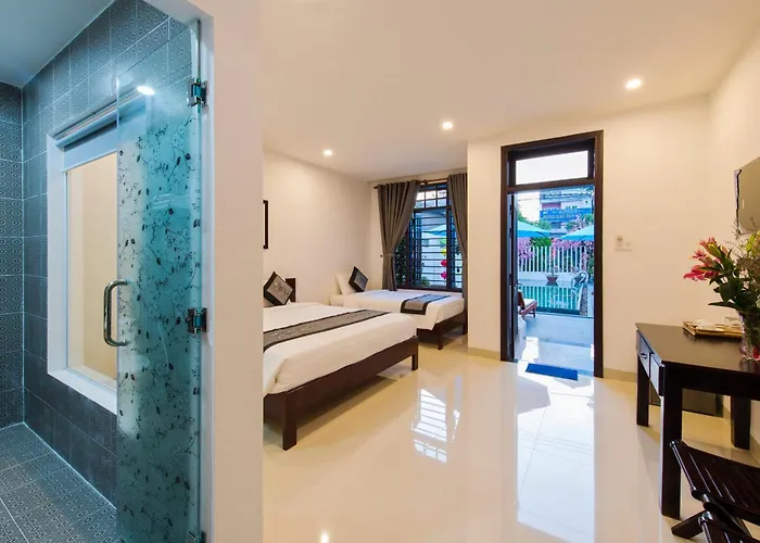 Ancient Terracotta Villa Hội An